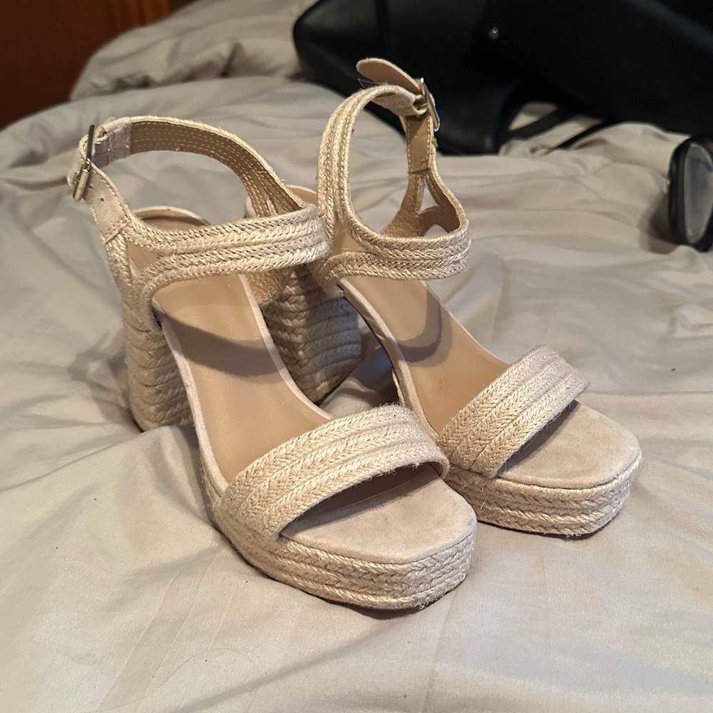 Crown & Ivy Cream Wedge Sandals